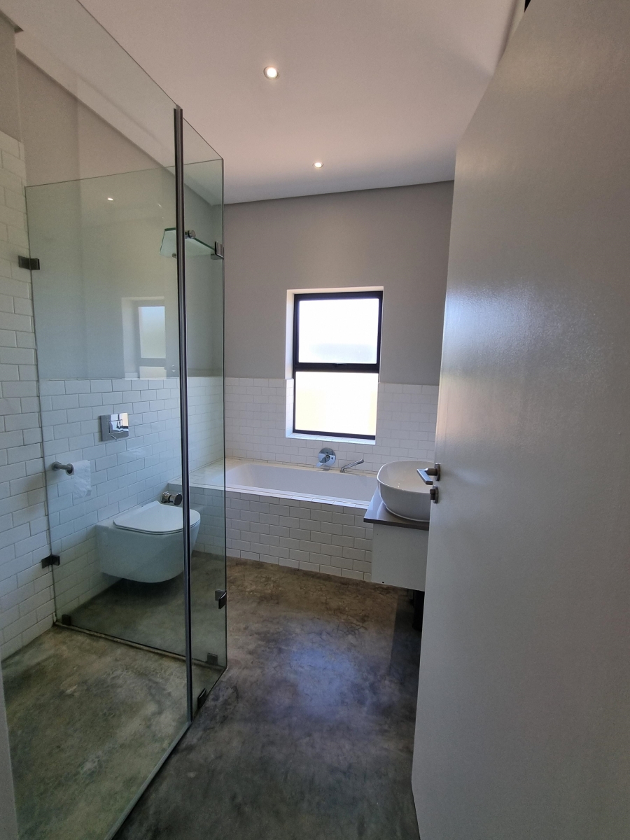 To Let 3 Bedroom Property for Rent in Croydon Western Cape
